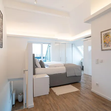 Penthouse Mit Panoramaterrasse Und Whirlpool Кобленц